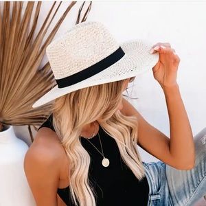 Boutique straw/beach/pool hat